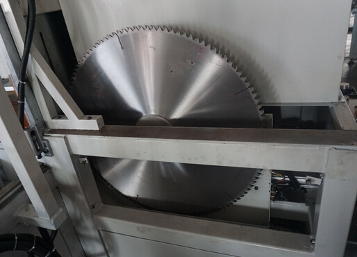 450型號(hào)鋁材切割機(jī)應(yīng)該用什么型號(hào)的鋸片？