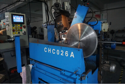 修磨鋁合金鋸片