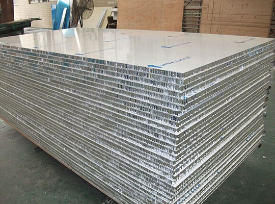鋁蜂窩板
