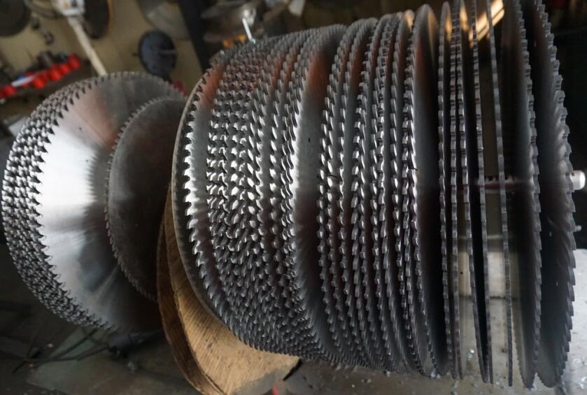 網上采購切鋁鋸片，50歲的王總也親身體驗一把